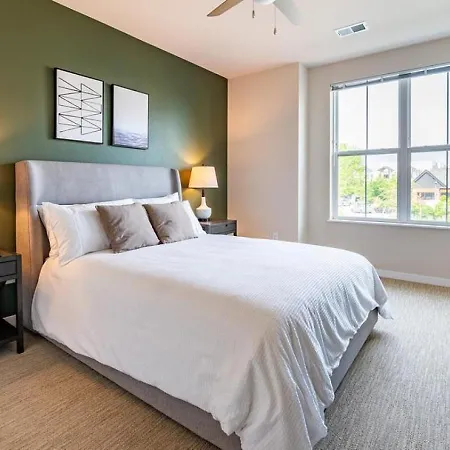 Landing Modern Apartment With Amazing Amenities